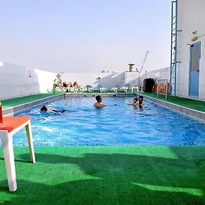 Signature Deira فندق